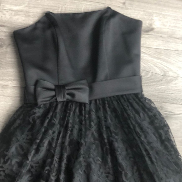 BNWT DRESS CLEAR OUT - Picture 2 of 11